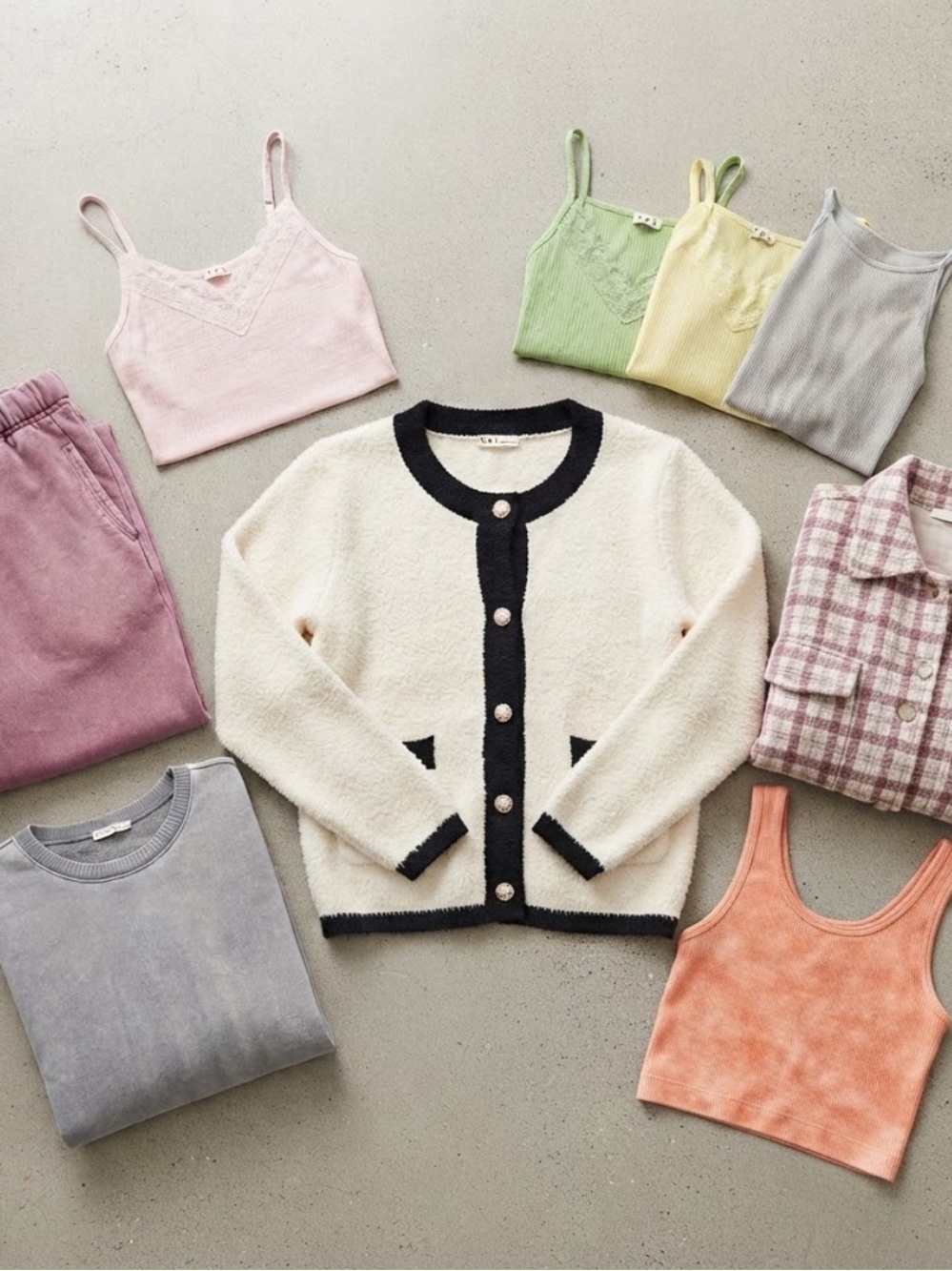 💕 9-Piece Boutique Bundle- POL-Zenana-Easel-Umgee Cozy Basics!